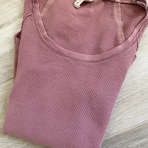 Free People We The Free Pink Long Sleeve Waffle Texture Too With Sleeve … - Picture 9 of 10